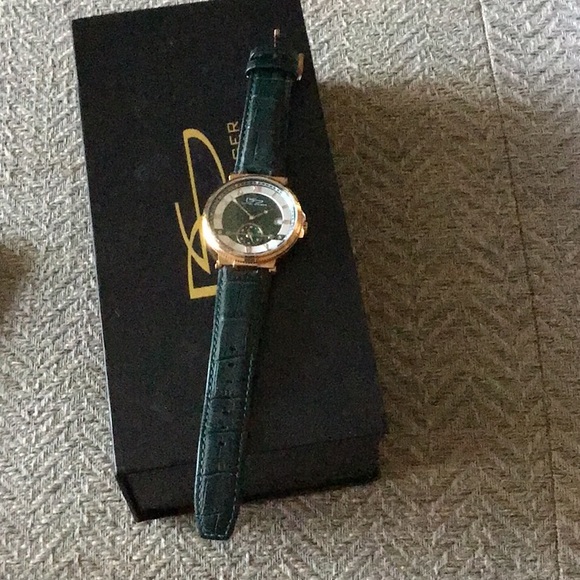 Beautiful Daniel Steiger watch - Picture 2 of 4